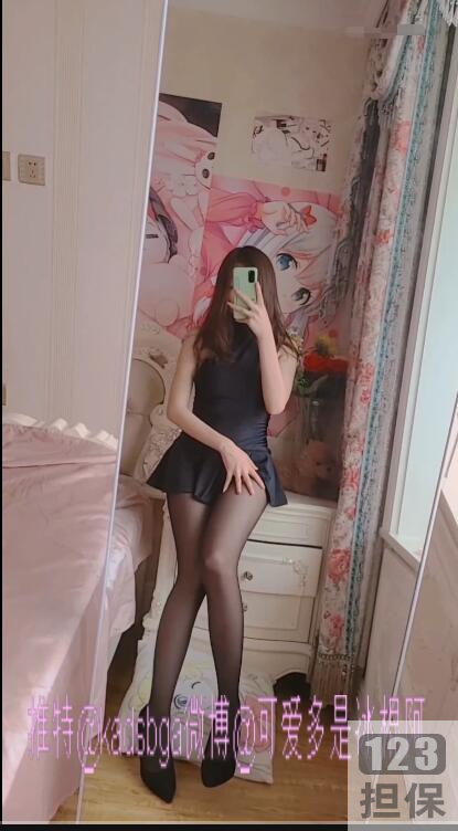 Twitter女神《一只云,白桃露露,朵朵》合集