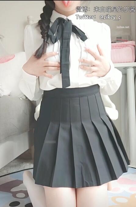 Twitter火爆00后萌妹子来自喵星的岁酱《玖尾酱》合集