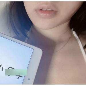 在校本科生校花《绮珂珂》超爆私拍甄选