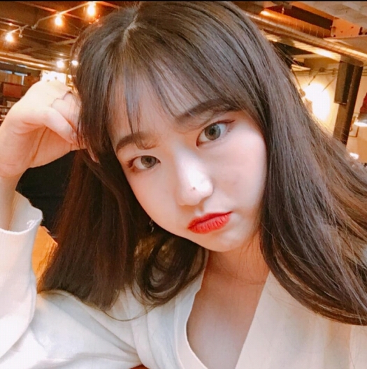 韩国正点小美眉铅笔牙刷毛刷自娱自乐