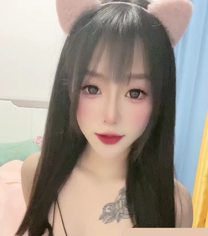 虎牙网红可爱风烧妹子缕空上阵