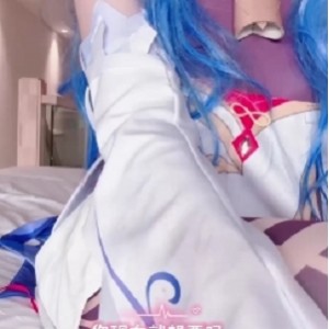 糖心vlgo（喵wiink）cos甘雨秘书