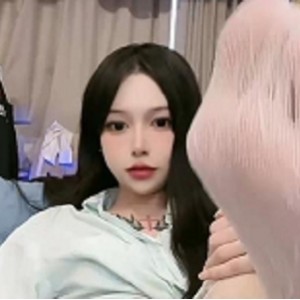 推特比女人还要漂亮的TS女装大佬（蓓蓓酱）最新街拍合集