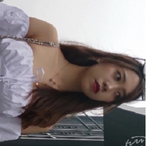 美女高跟牛仔短裙视频，美腿展示，4V高清，11.39G资源，百度云分享