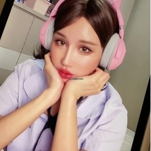 辛尤里9月末发布的人气付费视频