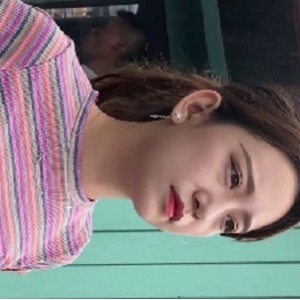 紧身热裤美女长腿翘臀视频1V7.39G百度云