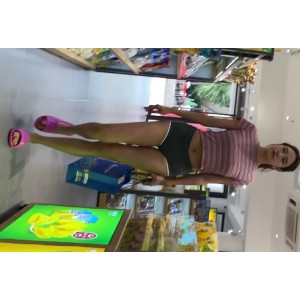 紧身热裤美女长腿翘臀视频1V7.39G百度云