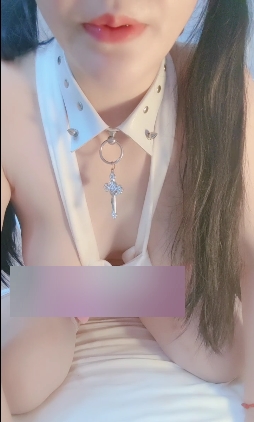 无毛性感美女馒头逼道具运动视频，水花多多，高清1V，551MB，百度盘下载