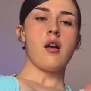 27分钟CD伪娘自拍视频，喷S打F机，激素雌性激素全程揭秘