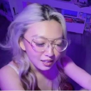 亚籍L莉：战美丽国大汉，35分钟精彩视频，1V-1.38G