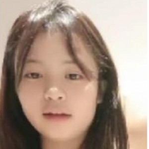 《斗鱼新晋姐妹花齐上阵绝版合集：豪放稀缺实录1V-990M》