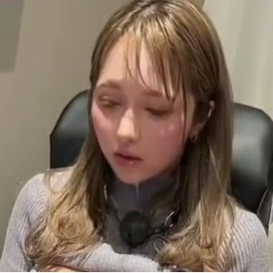 火爆全网！RirisuAmano9月订阅福利姬304V，1.3G短资源，自拍独家视频，关键叫声让人心跳加速！