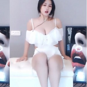 虎牙蓝妹儿精选大熊，私人定制福利14V+774M，百度盘独家分享