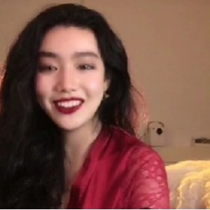 抖音颜值主播情难自禁225V+1.7G超薄网纱服双重压缩永久有效