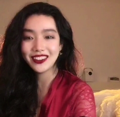 抖音颜值主播情难自禁225V+1.7G超薄网纱服双重压缩永久有效