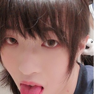 视频数量和大小都非常可观，对于喜欢她风格的粉丝来说，绝对是一次难得的收藏机会。