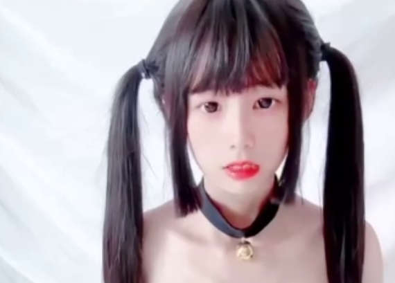 美少女小雯宝宝精彩瞬间合集，30个视频，超小巧1.08G，完美收藏必备！