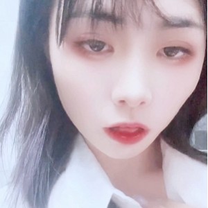 爆机少女喵小吉福利合集，包含87套草莓味奈奈兔视频资源，ED2K链接，快来收藏！