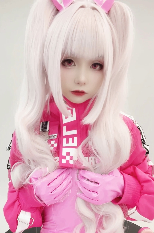 爆机少女喵小吉福利合集，包含87套草莓味奈奈兔视频资源，ED2K链接，快来收藏！