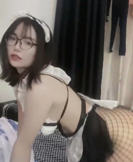 快手定制私拍周周乖崽最新合集65V2.27G，专属收藏