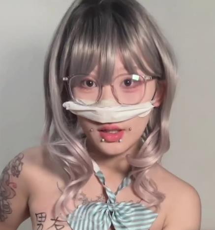 福利姬嗨酱逆袭合集18V4.5G，网友形象改变舞蹈秀