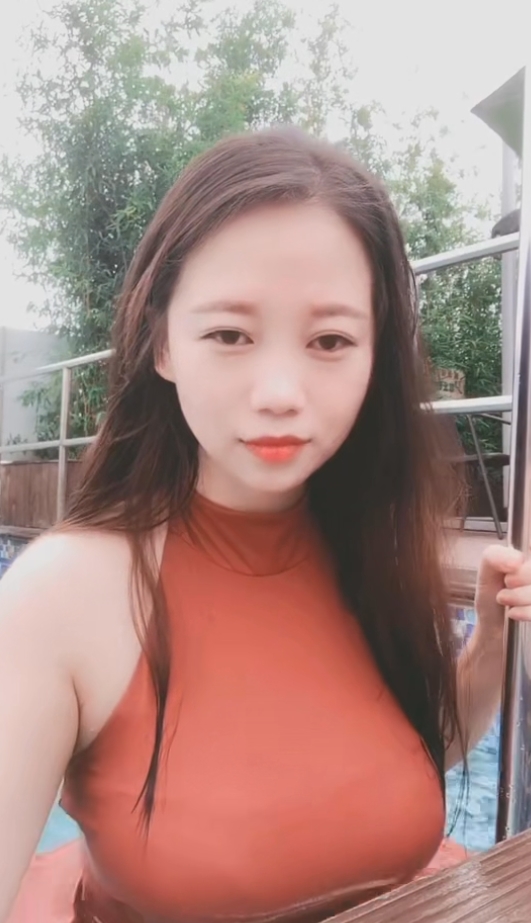 抖音网红科学画师梦雅无水印合集322V100P/727M，暧昧与温泉自拍