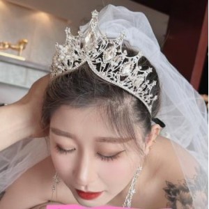 健身博主健身房甜美坤坤最新合集22V587M，图集820张，水印烦人，教练身材超赞