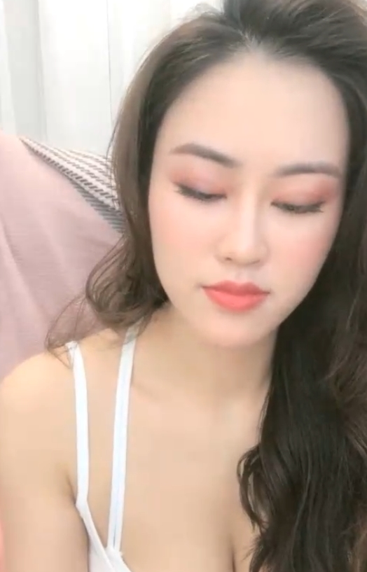 快手小叶璇甜美合集43V26.9G，家里自拍