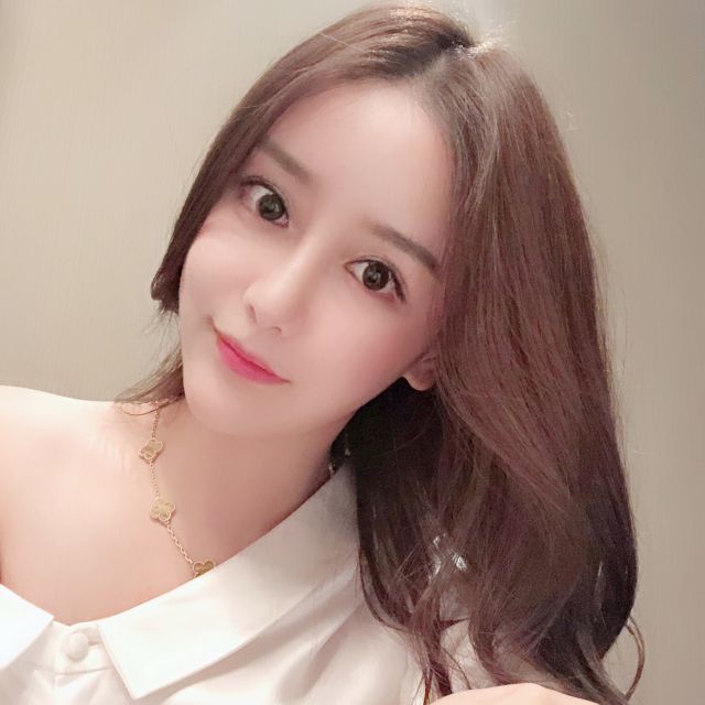 自整理顶级直播绝色女主播高清合集62V6.65G，包含福利与私密照片