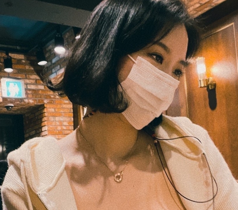 超优质Onlyfans福利合集大罩杯妻子mrsddirori14V8.08G，团建展示服装