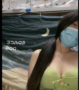 真实研究生教室拉丝丝袜王妍最新合集8V2.7G，身材诱惑