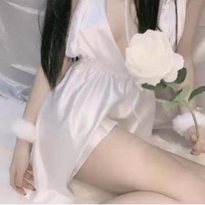 推特狸子姐清纯定制13部2.63G粉嫩诱人