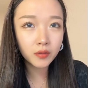 叭嗦眼镜御姐自拍57部48.6G流口水