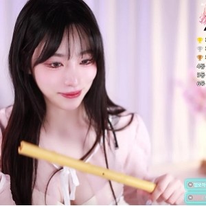 小鱼6.55G诱惑作品合集375p2v云盘