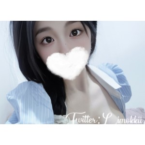 百度ED2K小粥举牌定制私拍9v584m紧身白T顶弧线,笑场露腰肉颤动,天津拖车方言突入