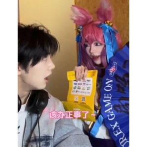 抖音藤原yuki百万网红视频合集7部376MB，二次元顶流博主，反差萌！