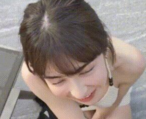 OnlyFansLunaLoveKiss混血美人户外交流1部1.68G心跳加速