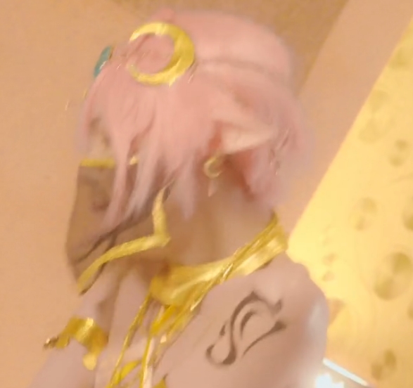 推特小靜伪娘COS珍藏版高清1V550M肉感十足