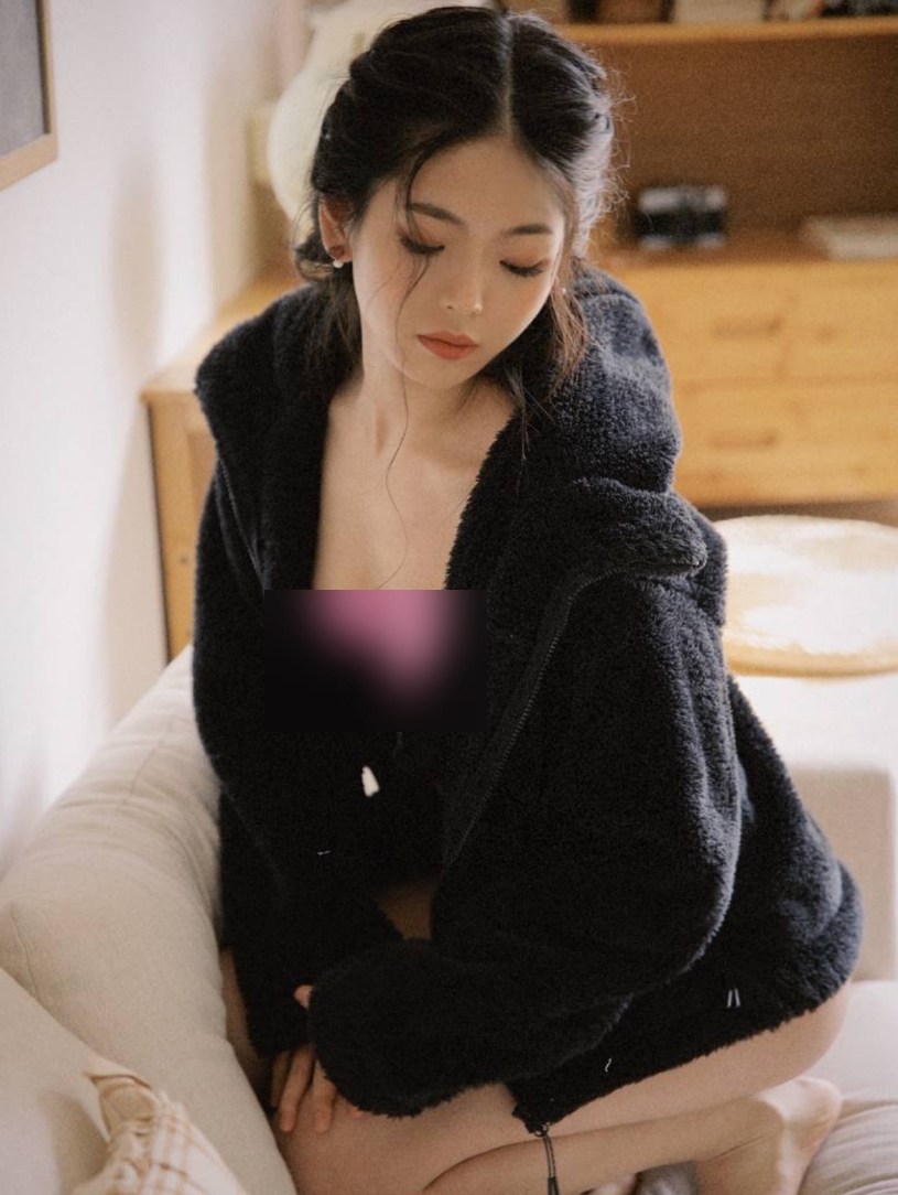 网盘KINGMASTER优质私房互动1部1G