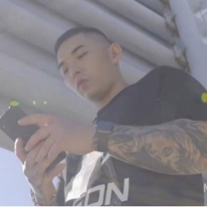 桃叭DUDU大神约会表演13部6.7G奶凶晃动