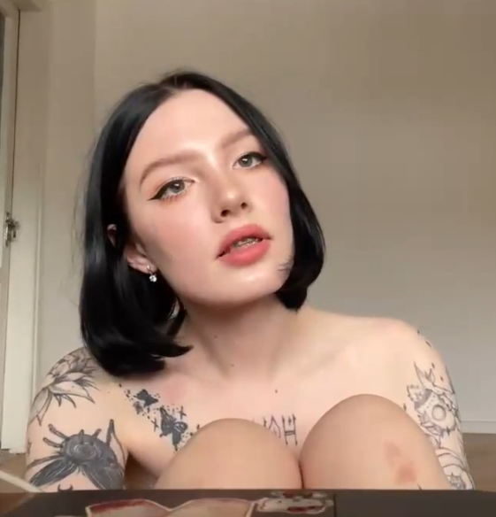 推特伪娘小仙兔合集1V2P725M优质尤物