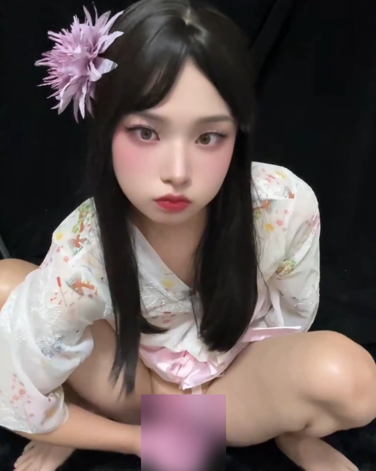 小瑜伪娘推特视频5部1.5G热辣诱人