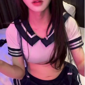 推特沈桃桃线下实战13部1G珍藏版