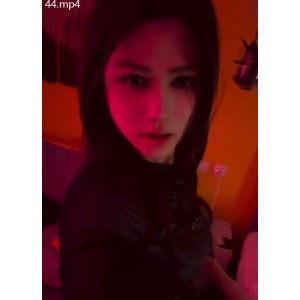 推特沈桃桃线下实战13部1G珍藏版