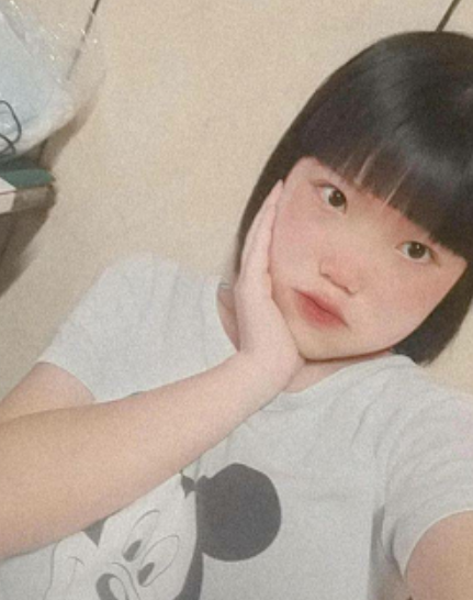 14.54G莉莉推特反差合集16部太诱人