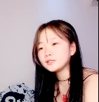 风情万种小妹双头道具互动喷泉88G直播平台1V