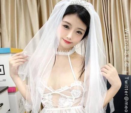 潜力私拍少女喵四婚纱自嗨1V1.4G某推稚嫩新星百元超值