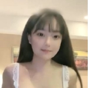 推特甜心妹妹微胖清纯私拍1V2.39G肉感身材太犯规