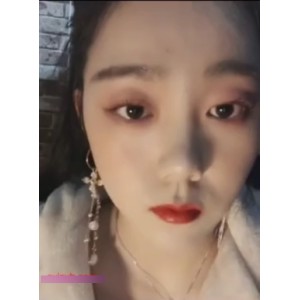 推特镜前甄选优质翘臀美女后推车46V1.5G太火辣了