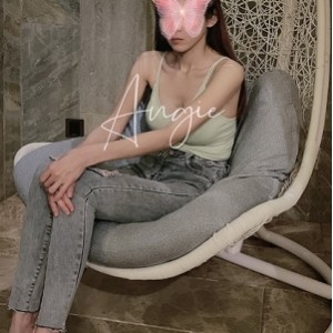 优质长腿贵妇Angie闺蜜多人互动某房69v4.8G反差婊